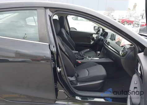 2016 Mazda Mazda3 I Sport z USA, uszkodzony, nr VIN JM1BM1U79G1311019